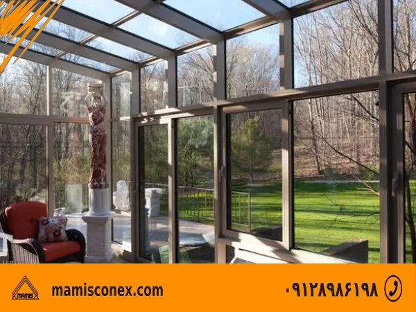 کانکس شیشه ای